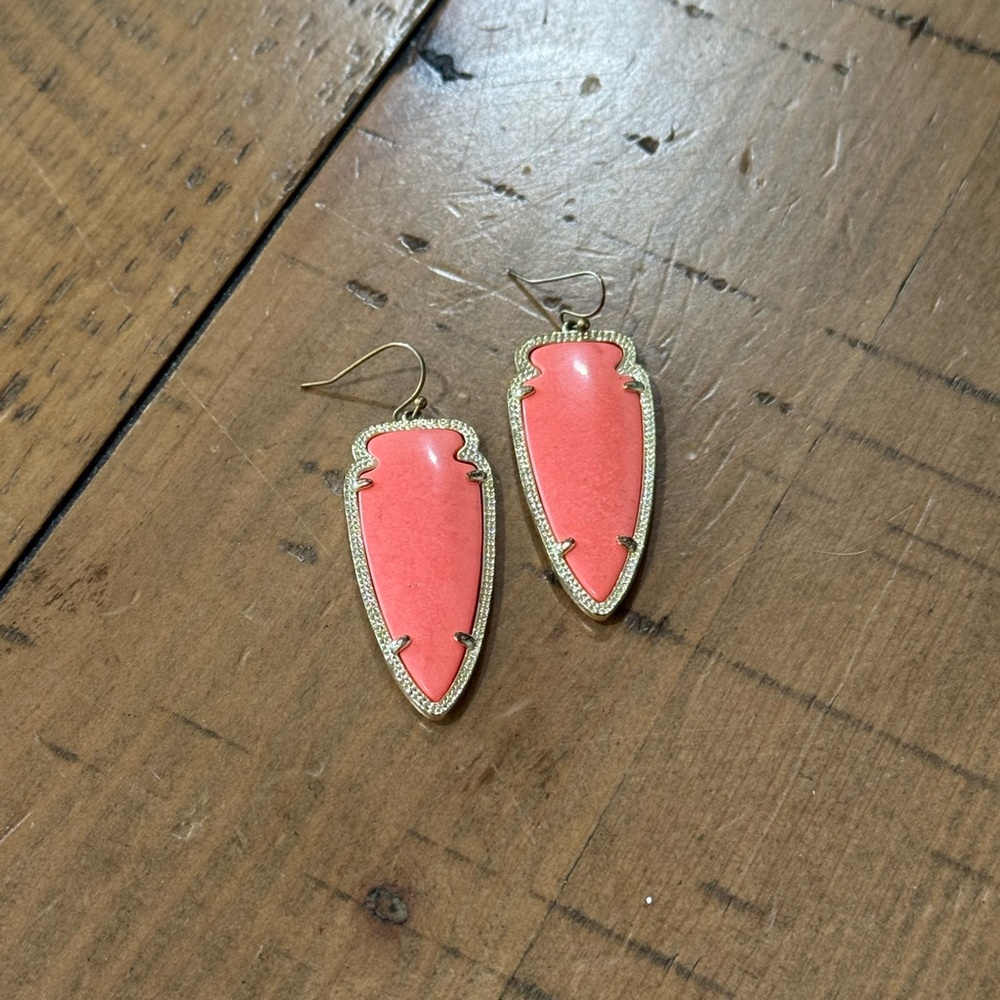 Kendra Scott Coral Pink Gold-Trim Elongated Drop Earrings
